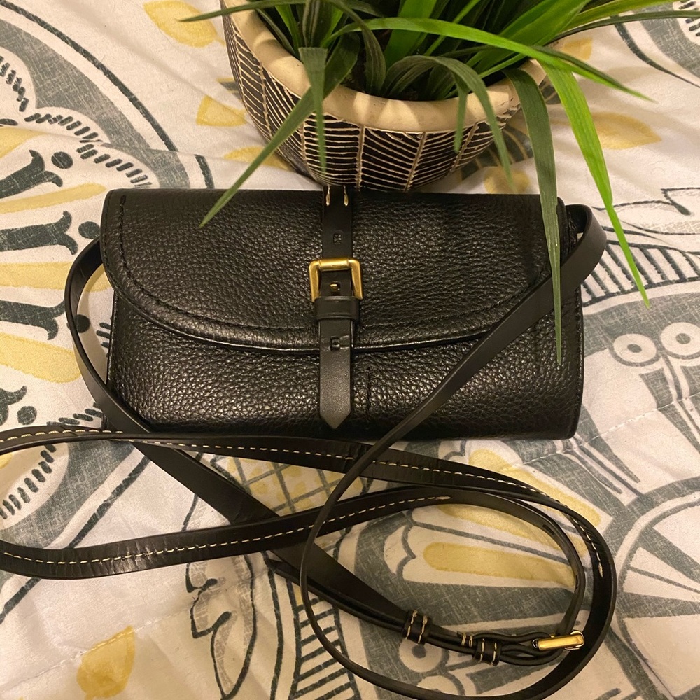 Cole Haan Wallet with removable strap.